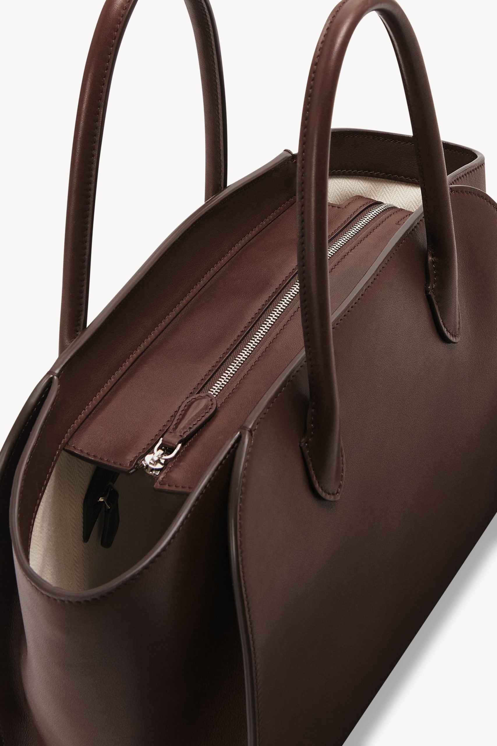 Marlo 12 Bag in Leather - Image 4